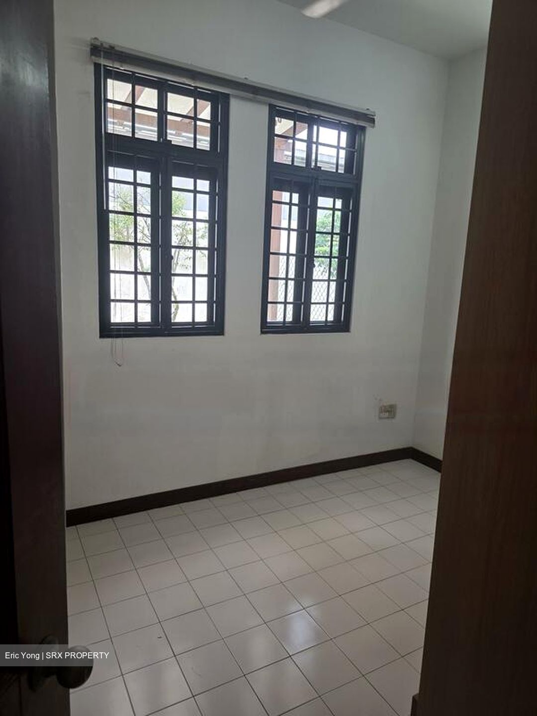 Stratton Drive (D28), Terrace #486340681